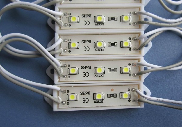 LED模組一般用什么膠水？